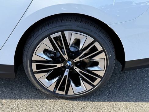 New 2026 BMW 530i image 14