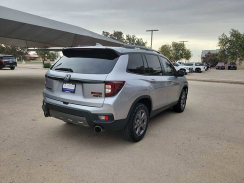 Used 2024 Honda Passport TrailSport image 8