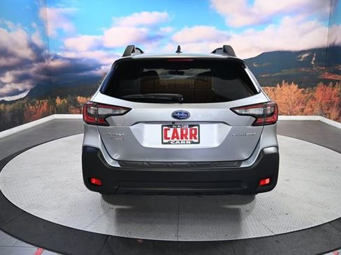 Used 2025 Subaru Outback Premium w/ Popular Package #1A image 7