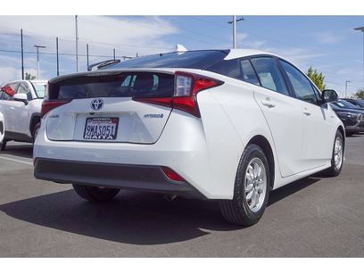 Used 2022 Toyota Prius LE