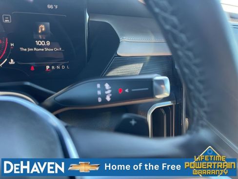 Used 2026 GMC Acadia Elevation w/ Elevation Premium Package FWD image 16
