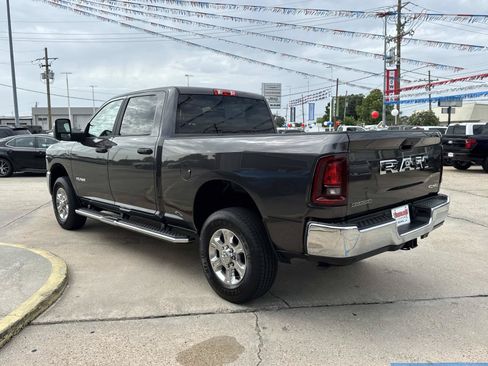 Used 2026 RAM 2500 Big Horn AWD/4WD image 5