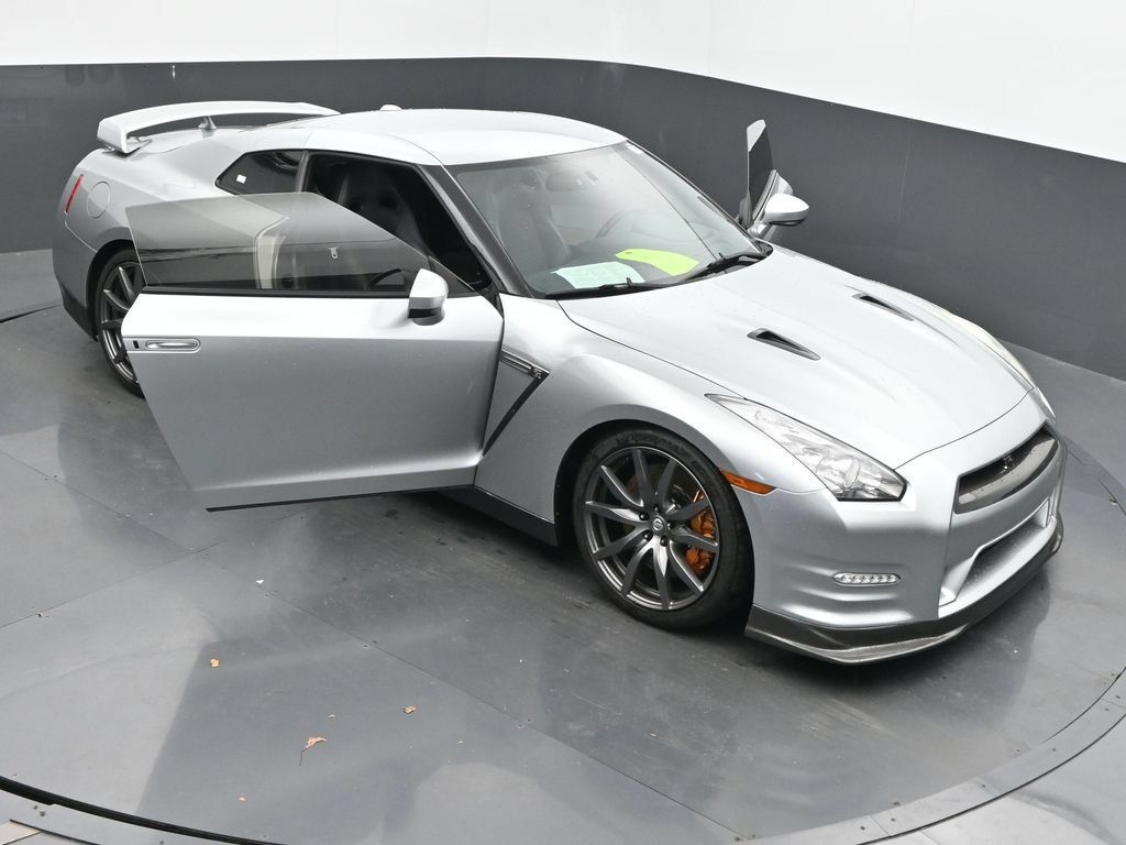 Used 2012 Nissan GT-R Premium AWD/4WD image 60