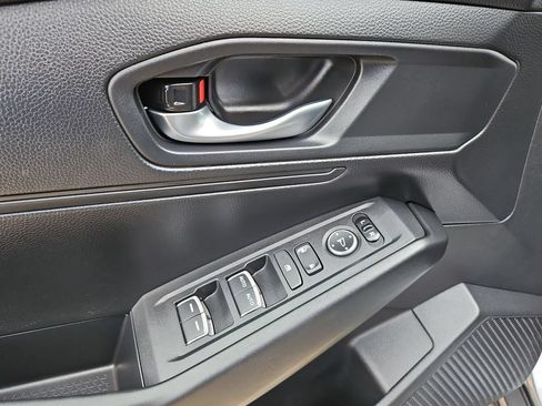 Used 2025 Honda Accord LX image 13
