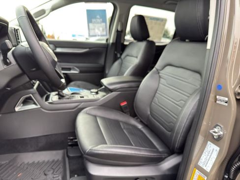 New 2025 Ford Ranger Lariat w/ FX4 Off-Road Package image 17