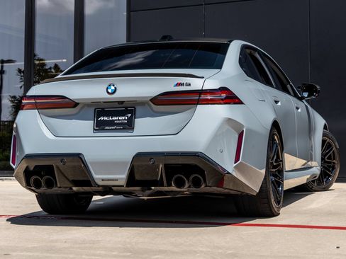 Used 2026 BMW M5 w/ Carbon Package AWD/4WD image 8