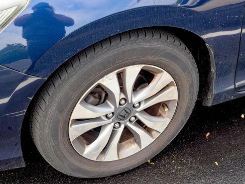 Used 2014 Honda Accord LX image 12