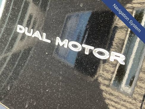 Used 2023 Tesla Model Y Long Range AWD/4WD image 9