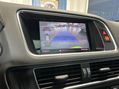 Used 2016 Audi SQ5 Premium Plus w/ Technology Package image 19