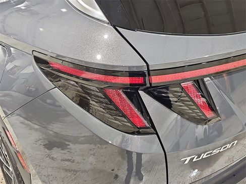 New 2026 Hyundai Tucson Limited image 35