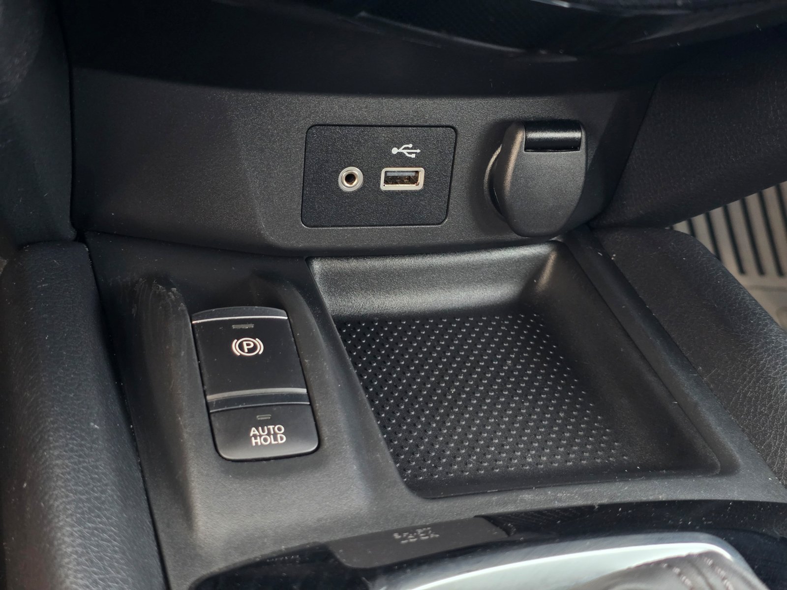 Used 2020 Nissan Rogue SV w/ Sun & Sound Touring Package FWD image 21