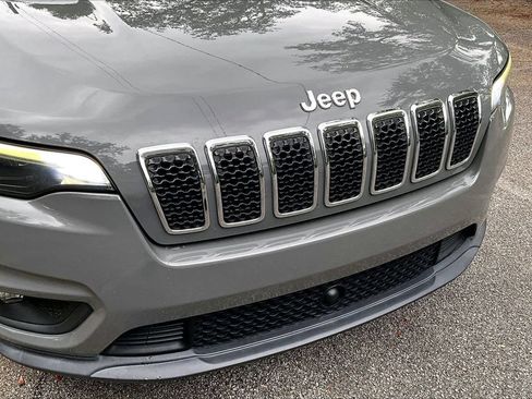 Used 2021 Jeep Cherokee Latitude Lux w/ Comfort/Convenience Group FWD image 33