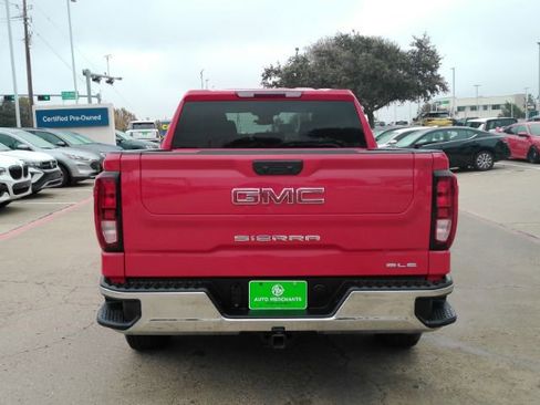 Used 2024 GMC Sierra 1500 SLE image 9