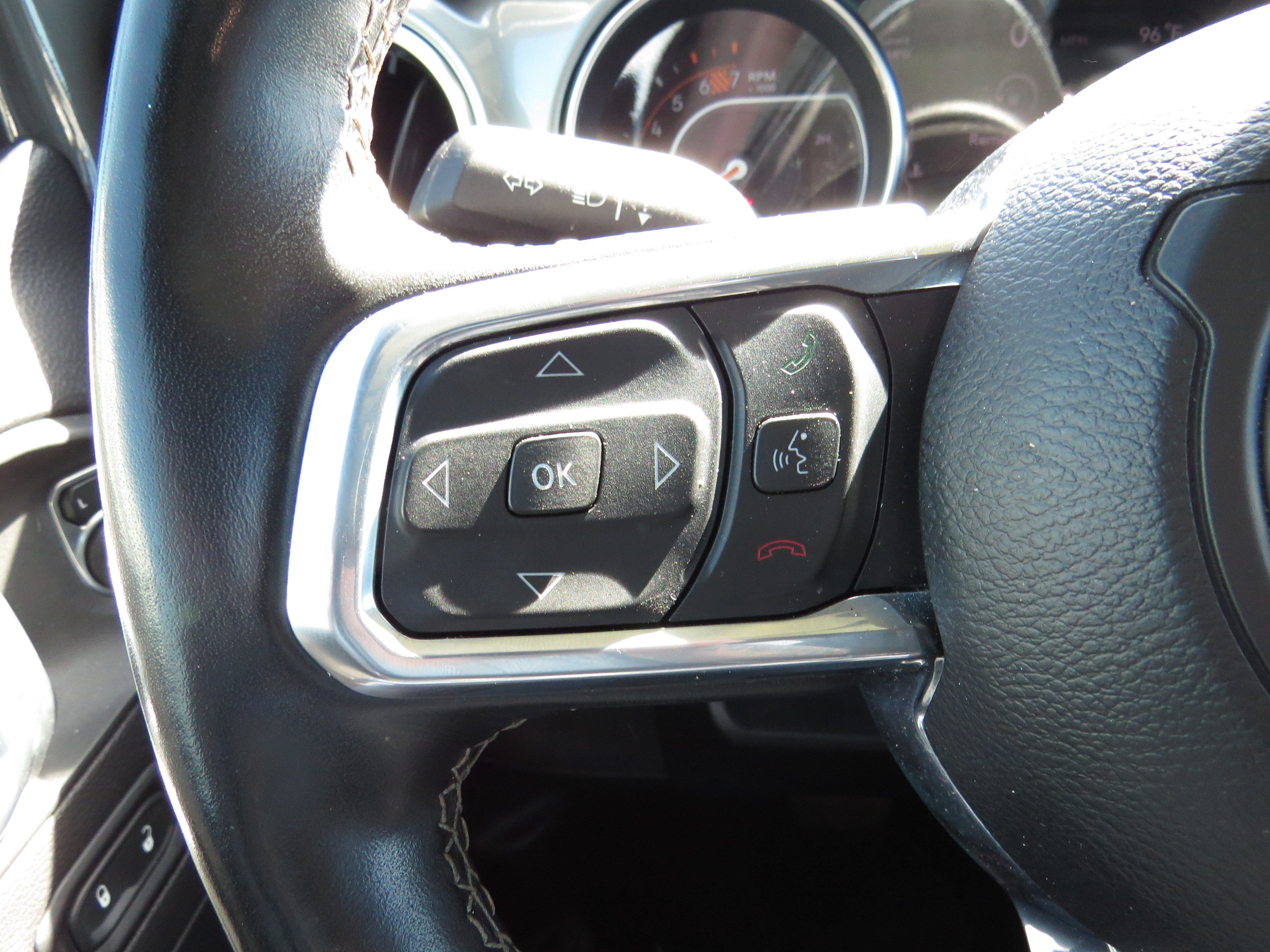Used 2023 Jeep Wrangler Unlimited Sahara w/ Dual Top Group AWD/4WD image 16