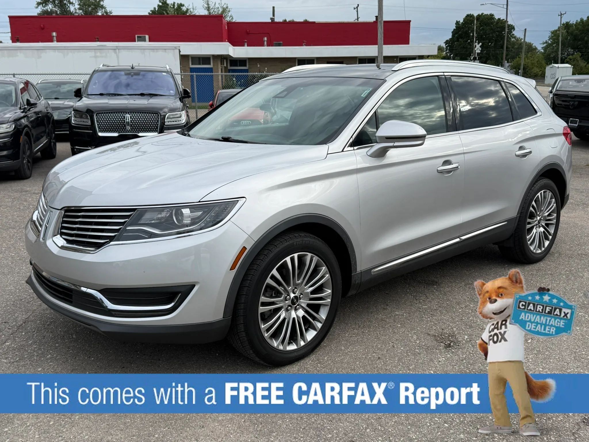 Used 2018 Lincoln MKX Reserve w/ Lincoln MKX Climate Package AWD/4WD image 1