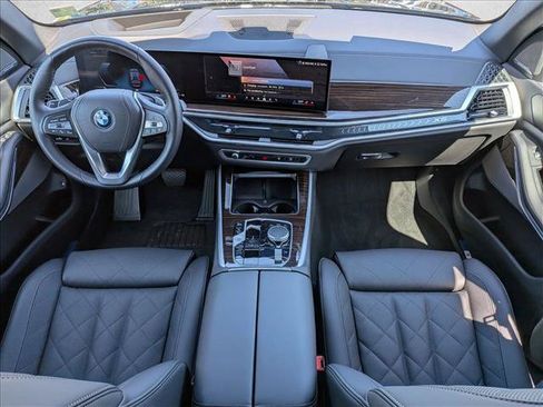 Used 2026 BMW X5 xDrive50e AWD/4WD image 19
