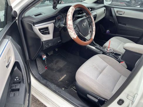 Used 2016 Toyota Corolla LE FWD image 5