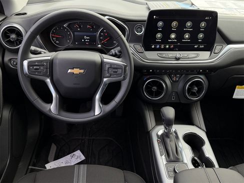 New 2026 Chevrolet Blazer LT image 11