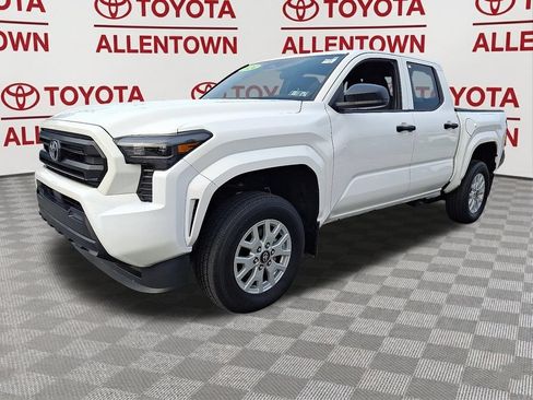 Used 2024 Toyota Tacoma SR RWD image 3