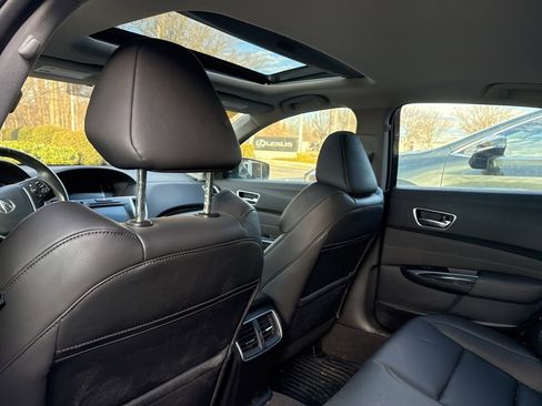 Used 2020 Acura TLX image 11