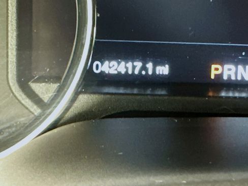 Used 2020 Ford F150 Lariat w/ Equipment Group 502A Luxury AWD/4WD image 19