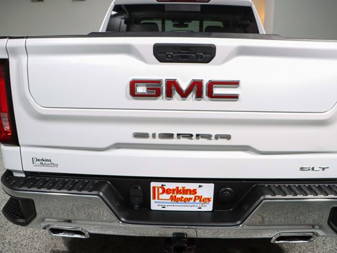 Used 2021 GMC Sierra 1500 SLT image 8