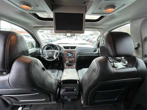 Used 2014 Chevrolet Traverse LT image 27