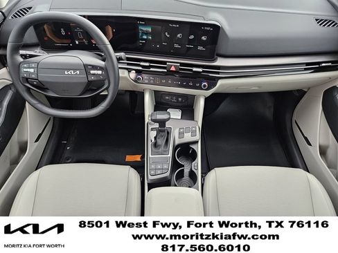 New 2026 Kia Sportage EX FWD image 18