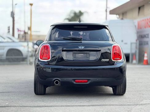 Used 2019 MINI Cooper 2-Door Hardtop FWD image 12