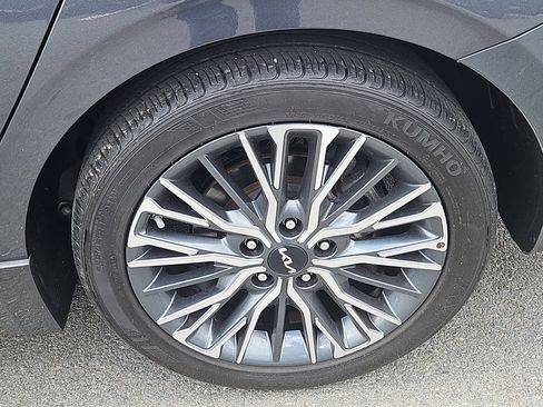 Used 2023 Kia Forte GT-Line w/ GT-Line Technology Package FWD image 8