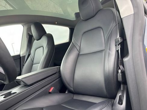Used 2023 Tesla Model Y Performance AWD/4WD image 28