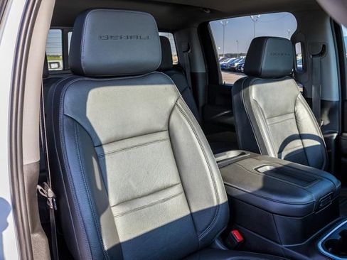 Used 2022 GMC Sierra 2500 Denali w/ Technology Package image 12