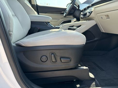 Used 2025 Kia Telluride SX w/ SX Captain's Chair Package FWD image 38