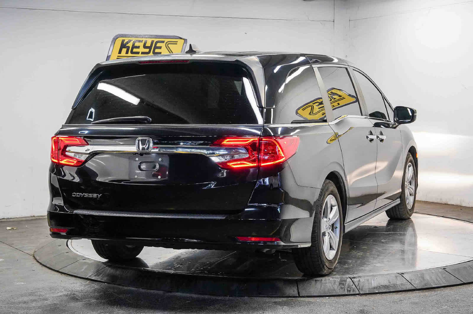 Used 2019 Honda Odyssey EX-L image 4