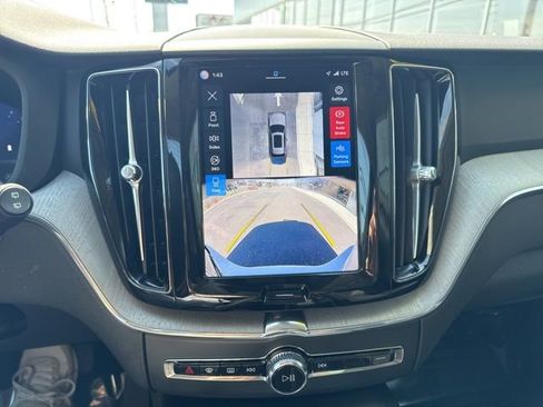 Certified 2025 Volvo XC60 B5 Plus image 26