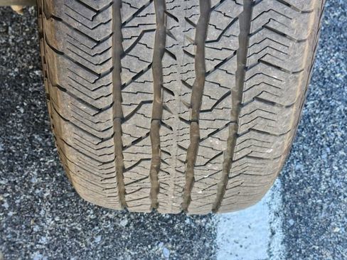 Used 2025 Ford F150 Lariat w/ Equipment Group 502A High image 11