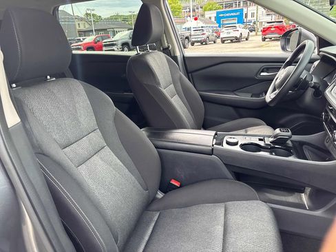 Used 2024 Nissan Rogue SV AWD/4WD image 29