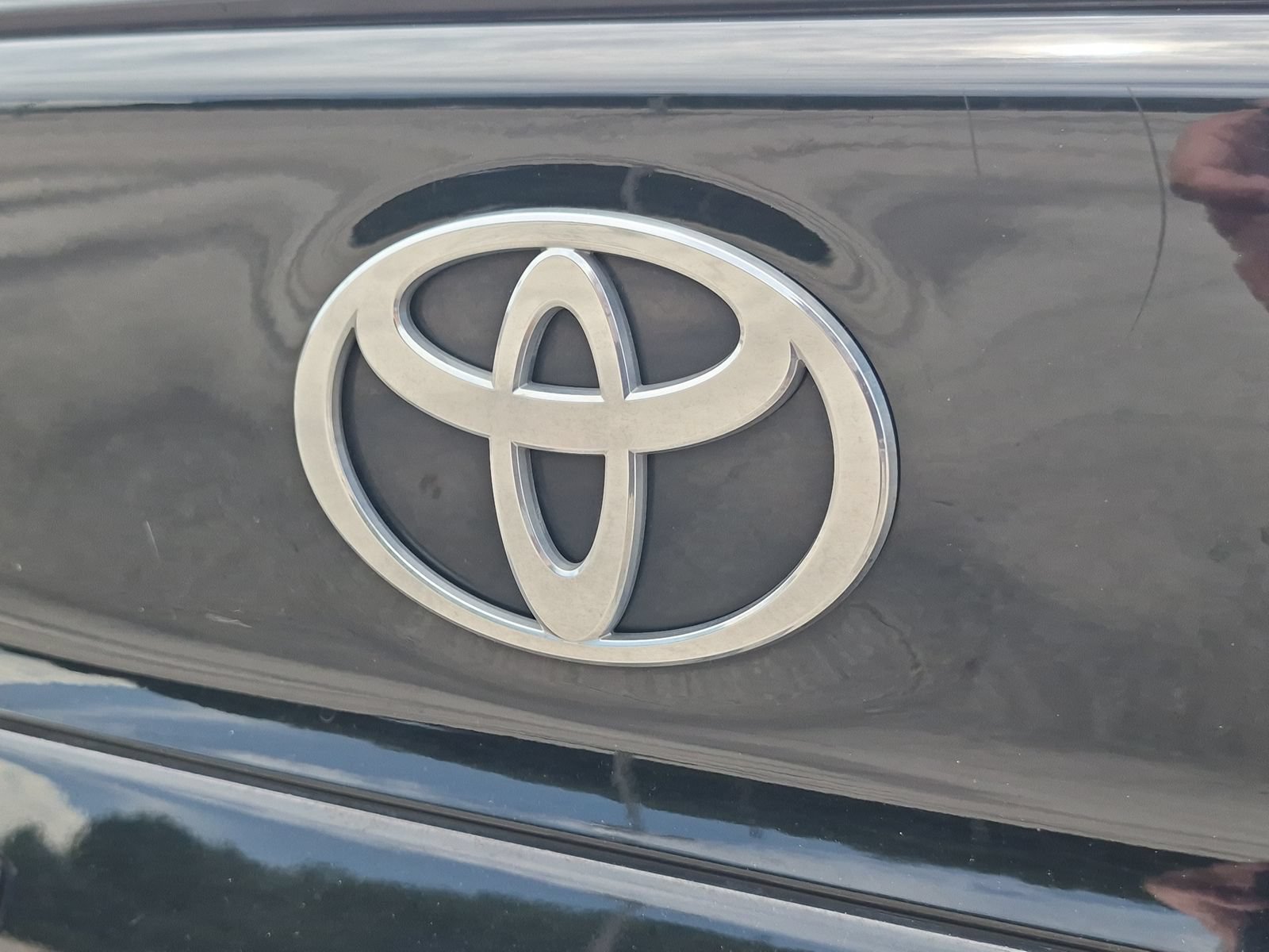 Used 2025 Toyota Camry SE FWD image 30