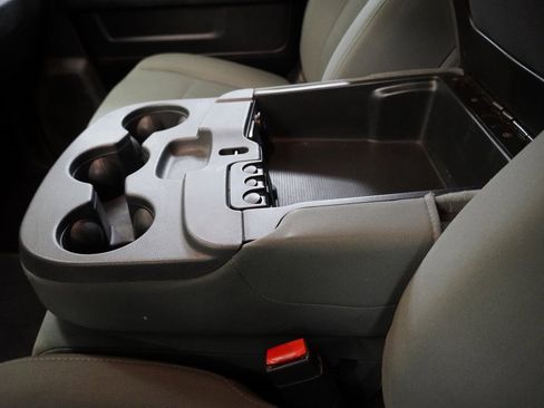 Used 2014 RAM 1500 Express image 22