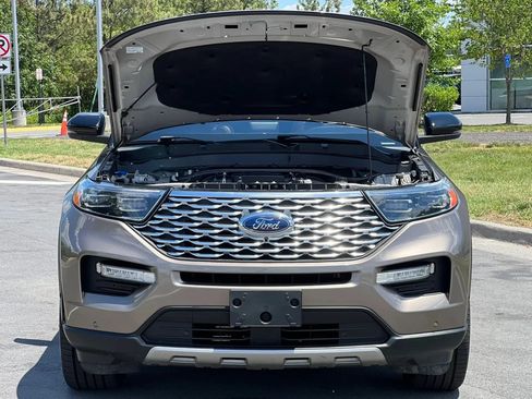 Used 2021 Ford Explorer Platinum w/ Equipment Group 601A AWD/4WD image 46