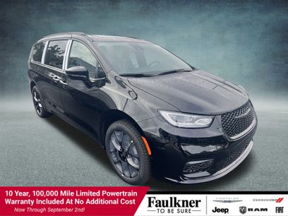 New 2026 Chrysler Pacifica Limited