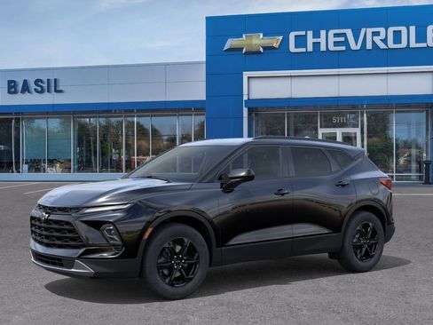 New 2026 Chevrolet Blazer LT w/ Convenience Package AWD/4WD image 2