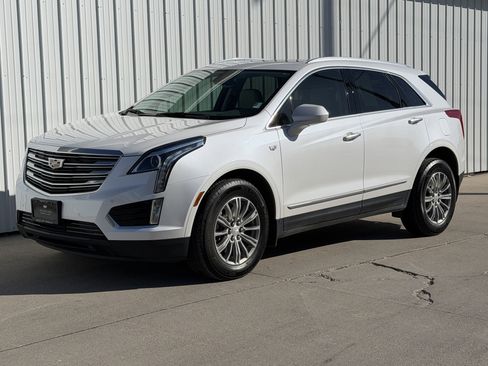 Used 2017 Cadillac XT5 Luxury w/ Driver Awareness Package image 1