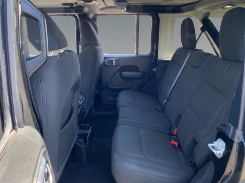 Used 2023 Jeep Wrangler Unlimited Sport AWD/4WD image 13