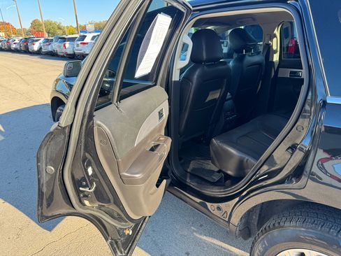 Used 2013 Lincoln MKX AWD image 12