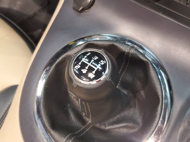 Used 2006 Pontiac Solstice Convertible w/ Premium Package RWD image 24