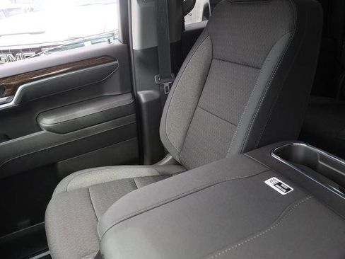 New 2026 GMC Sierra 1500 Elevation image 18