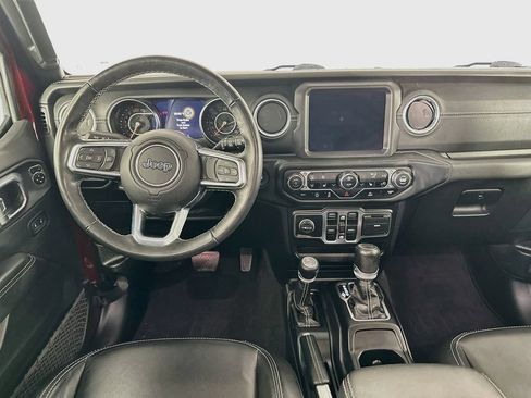 Used 2021 Jeep Wrangler Unlimited Sahara AWD/4WD image 30