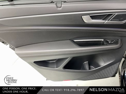 Used 2025 Volkswagen Atlas Cross Sport SEL Premium R-Line image 34