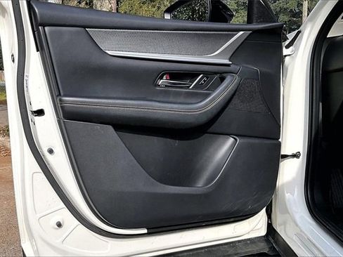 Used 2025 MAZDA CX-70 3.3 Turbo w/ Preferred Package image 17